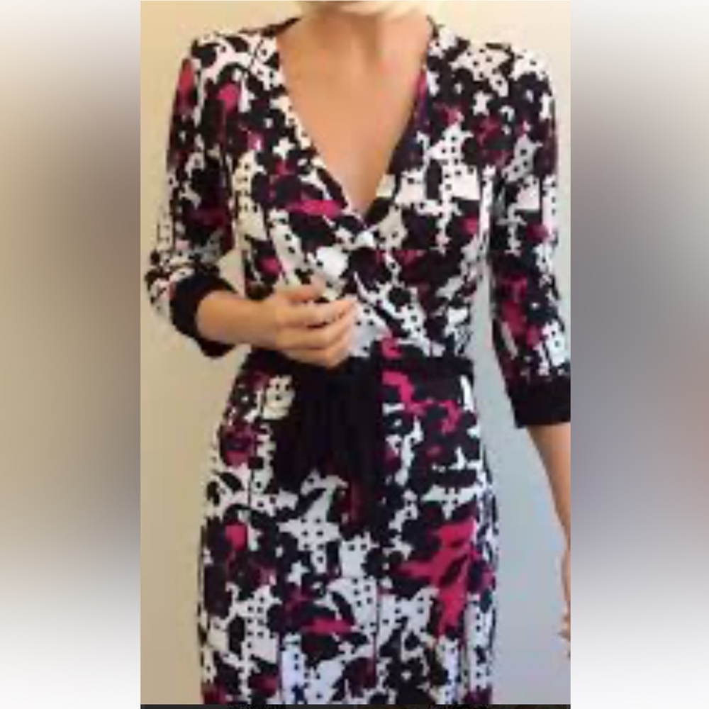 MSK Black and Red Abstract Print Faux-Wrap Sheath Midi Dress Size Medium